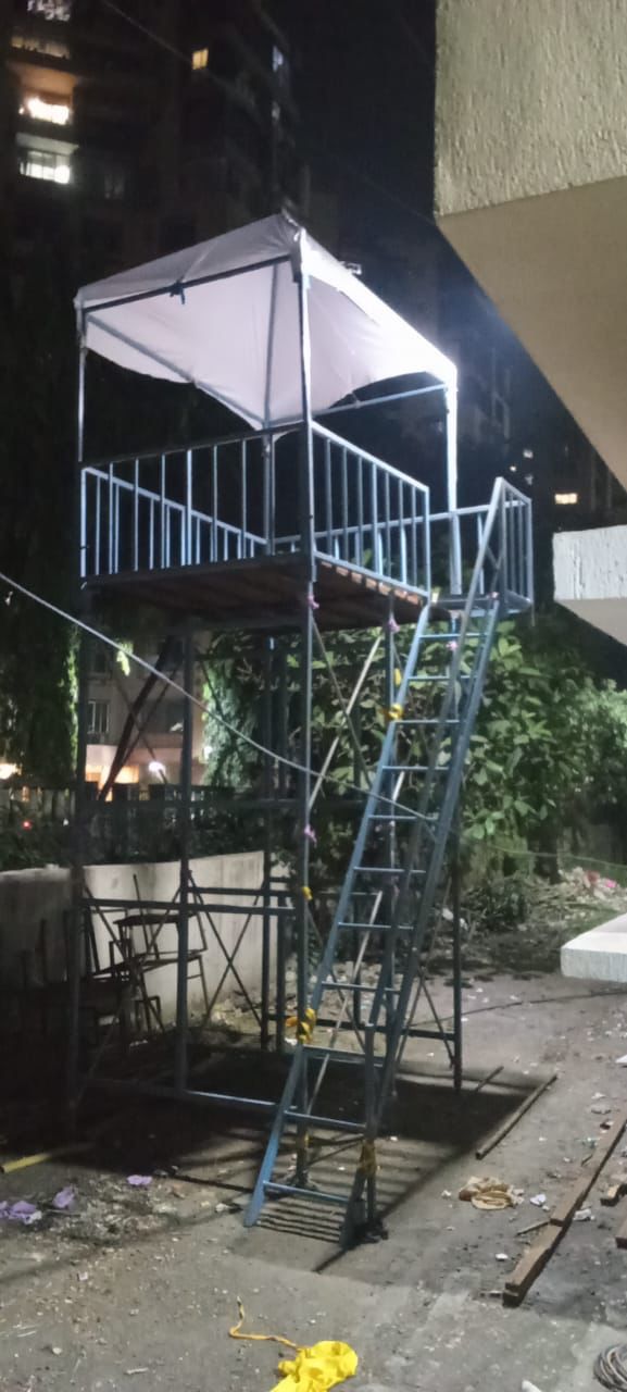German Hanger & Aluminium Hanger On Rent