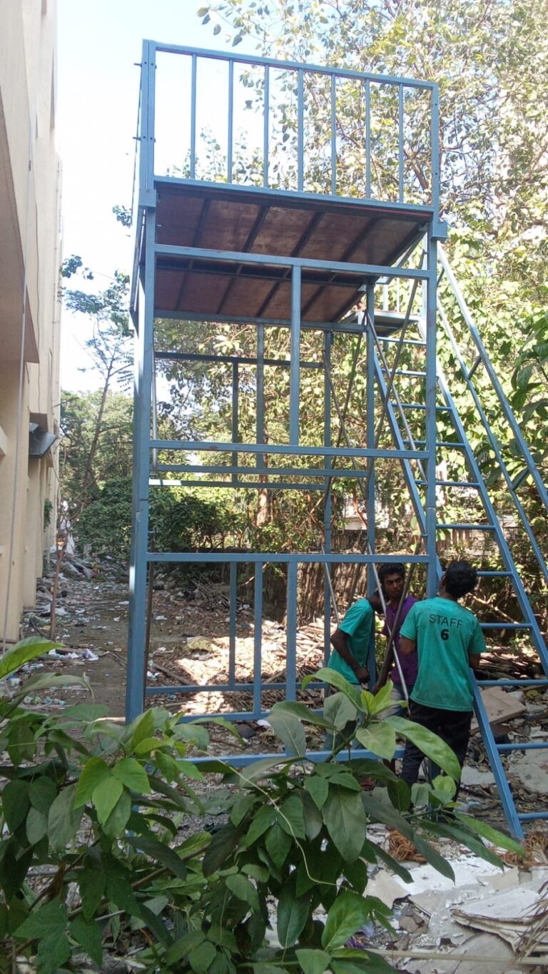 German Hanger & Aluminium Hanger On Rent